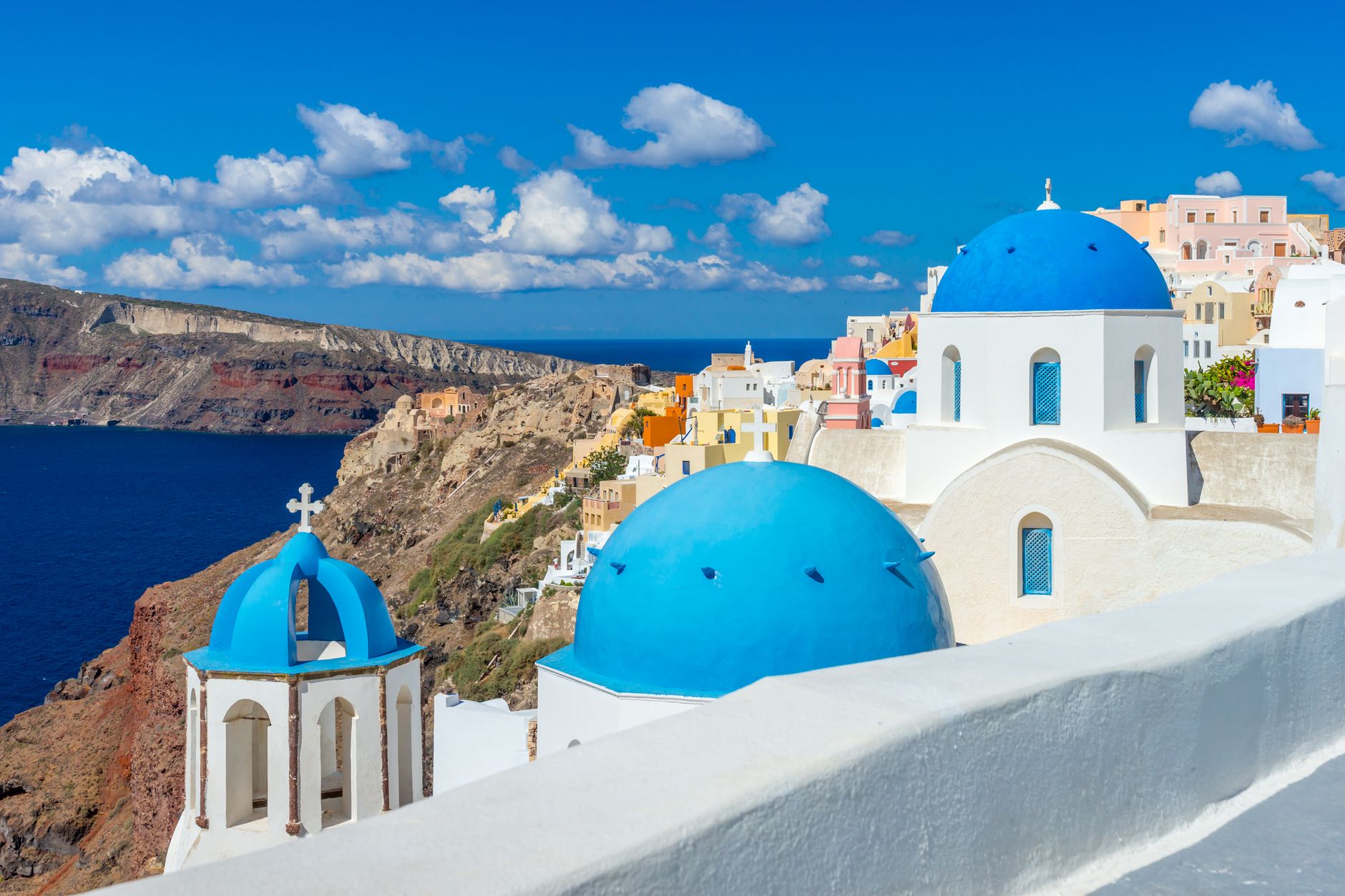 Yunanistan vize danışmanlık - Santorini mavi kubbeler